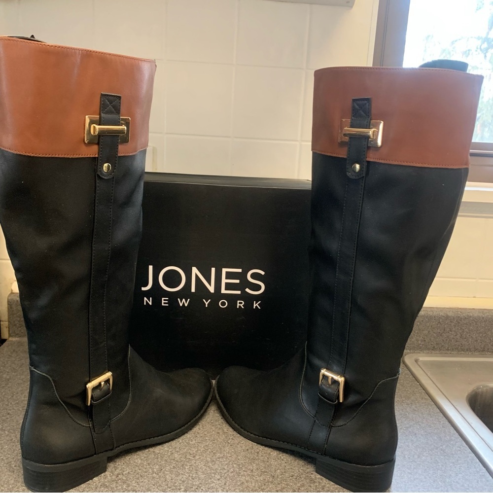 Like New Jones New York Women's Leodenn Riding Boots in Black & cognac Size 7.5 - Picture 2 of 8